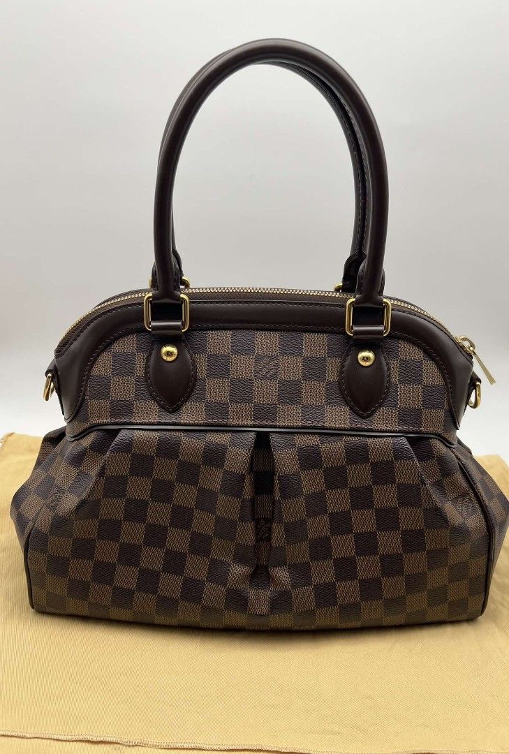 Trevi pm size freshh pa (Category: Luxury Bags & Wallets) located in Butuan. Submitted by jen_pre (Listing ID 1318799510, Image 1). Description: wd box.entrupy.