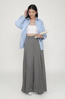 (Category: ) located in . Submitted by linzcloset (Listing ID 1318962700, Image 1). Description: .
