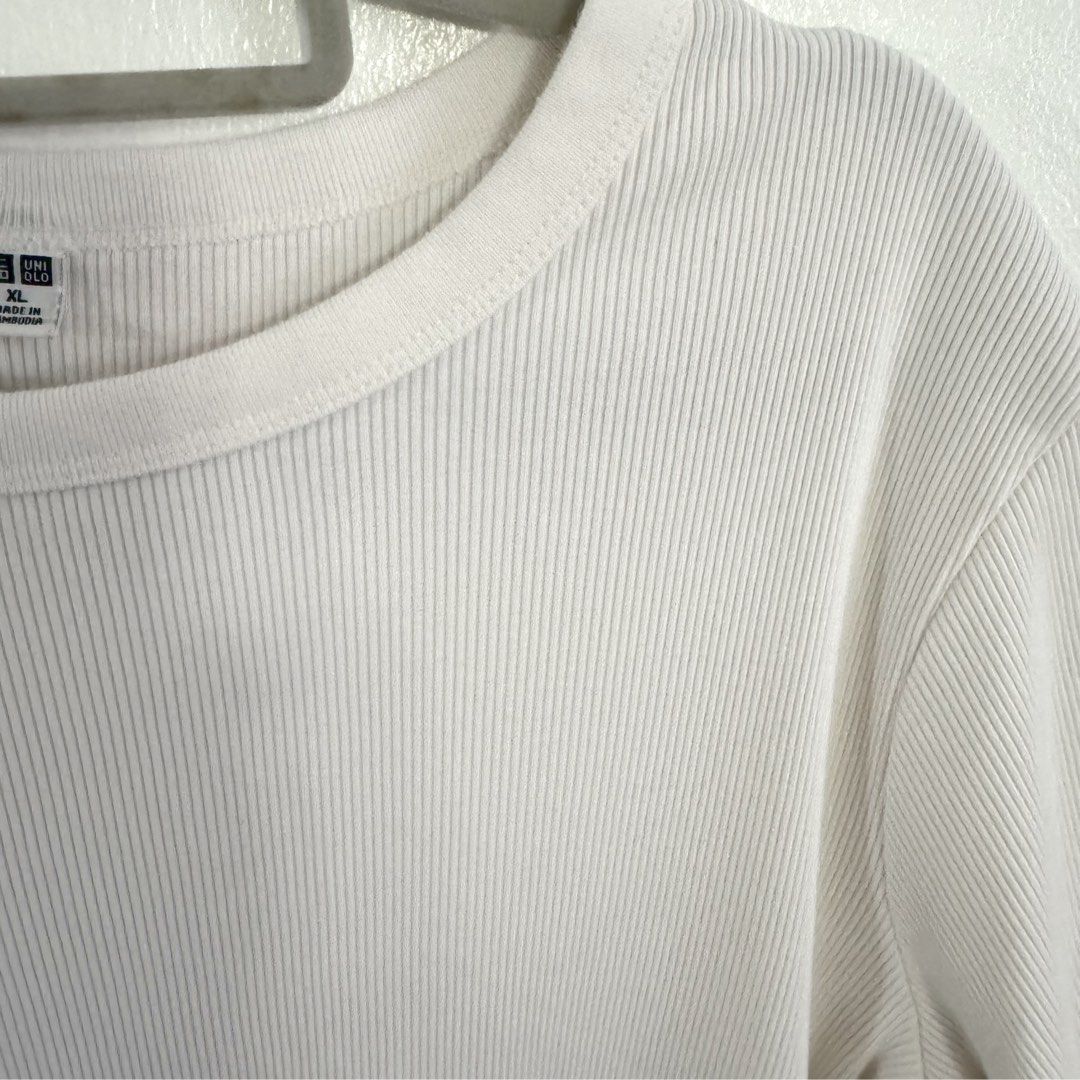 Uniqlo Off White Ribbed Top (Category: Blouses) located in Pasig City. Submitted by speciallyselected (Listing ID 1318835348, Image 2). Description: .