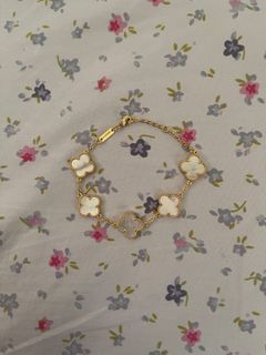 (Category: ) located in . Submitted by blue.peonies (Listing ID 1318873954, Image 1). Description: .