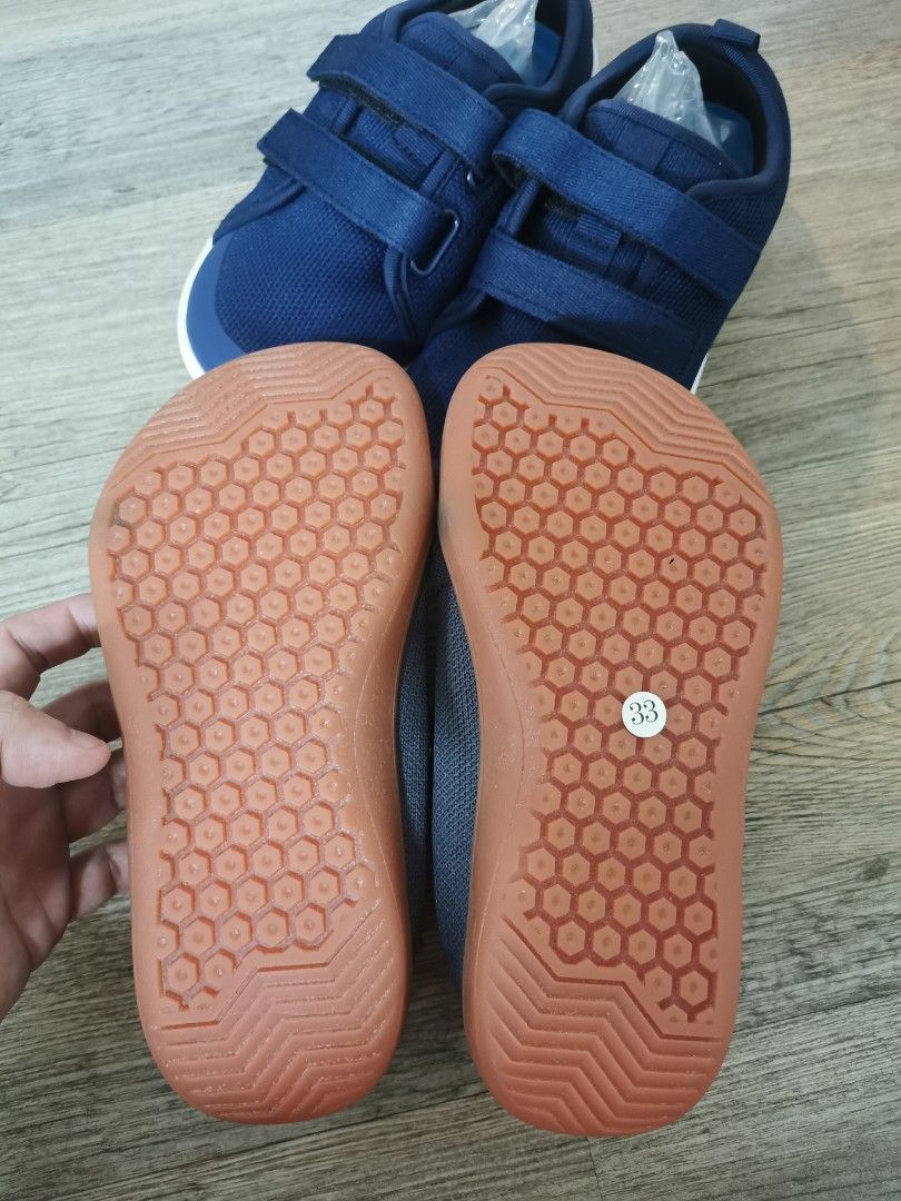 Wide kid shoes online