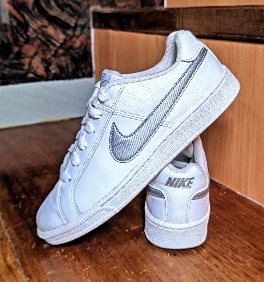 Nike silver 38.5 top