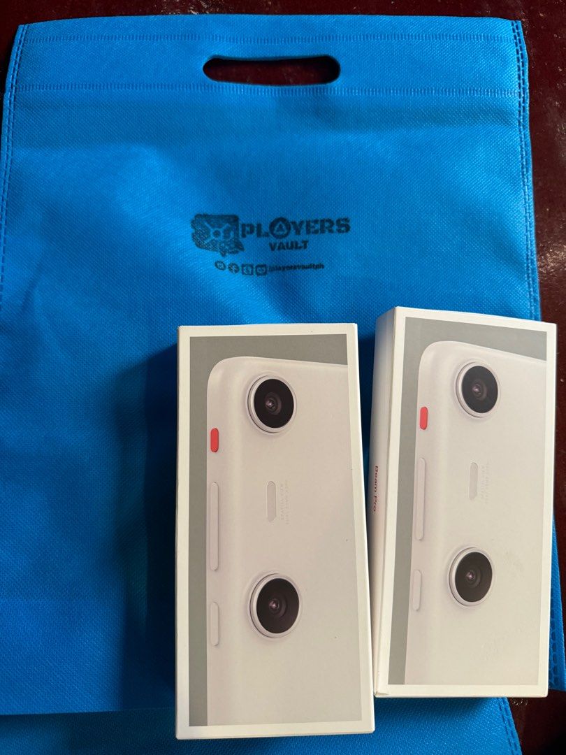 XReal Beam/ Beam PRO (Category: Virtual Reality) located in Quezon City. Submitted by everythingInternational (Listing ID 1318854346, Image 2). Description: Available in these variants 1 yr warranty 6+128 GB ₱15,990 8+256GB ₱19,500 FREE SHIPPING FREE XREAL TYPE C TO C CABLE More items visit Www.playersvaultph.com.