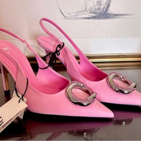 Zara Slingback (Category: Heels) located in Makati City. Submitted by tbstuff (Listing ID 1318922066, Image 3). Description: .