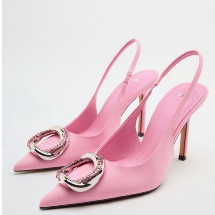 Zara Slingback (Category: Heels) located in Makati City. Submitted by tbstuff (Listing ID 1318922066, Image 1). Description: .