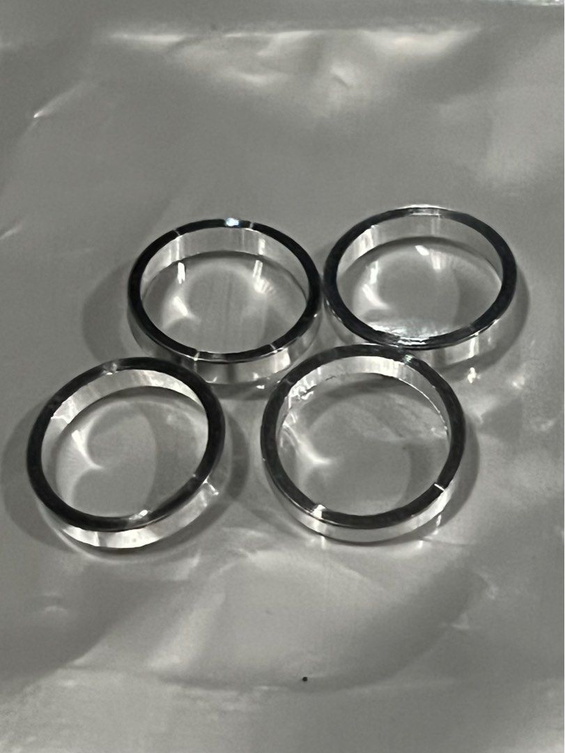 4pcs Chainring Bolt 2mm Spacer (Category: Bicycles) located in Marikina City. Submitted by mikashisells (Listing ID 1313508126, Image 1). Description: 4pcs Chainring Bolt 2mm Spacer Material: Aluminum Alloy OD: 14mm ID: 10mm Qty: 4pcs per pack.