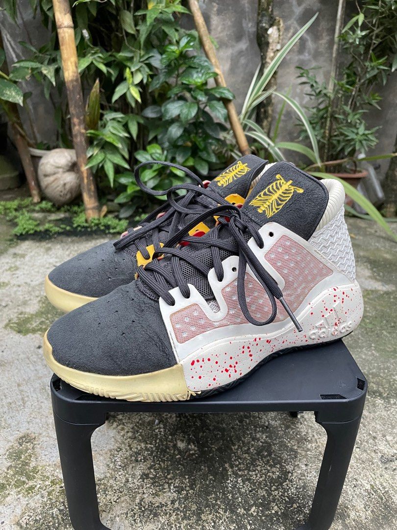 Adidas basketball shoes white and gold cheap