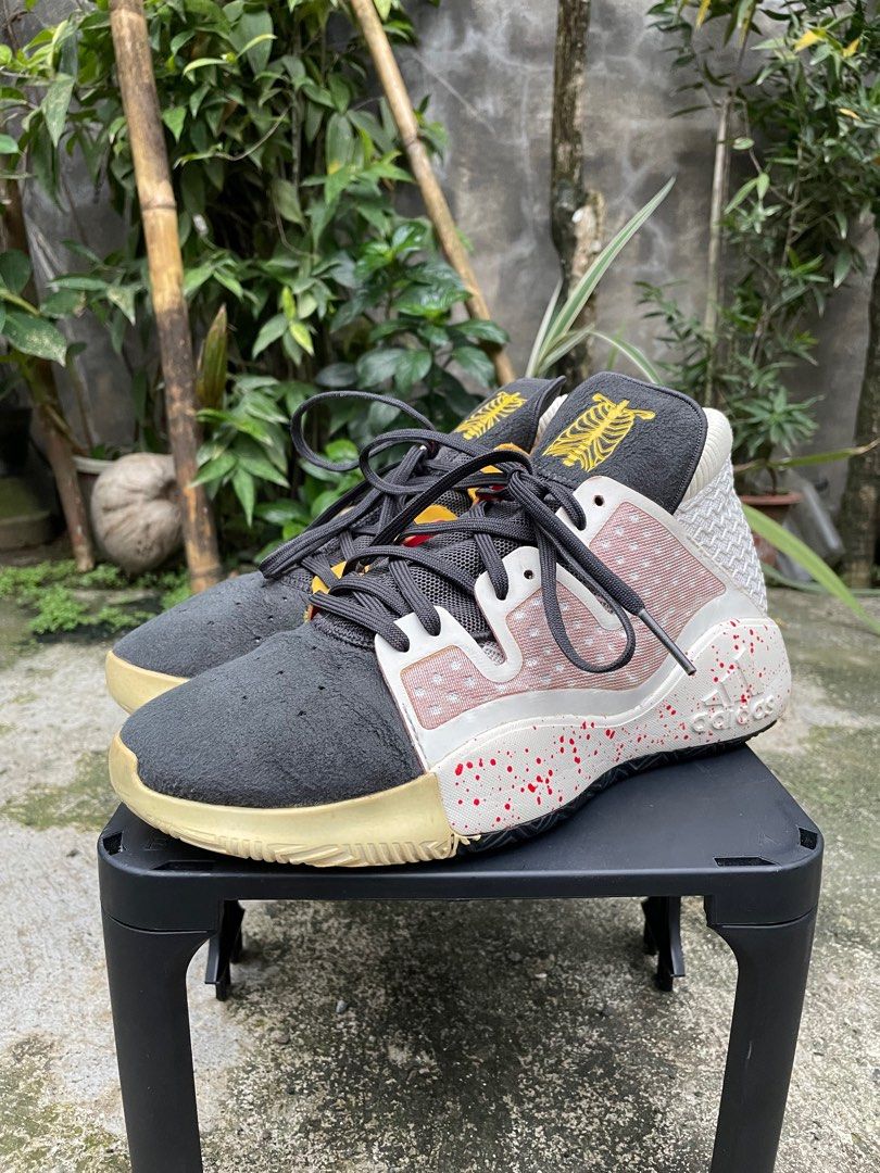 Adidas Pro Vision white gold basketball shoes Men s Fashion Footwear Sneakers on Carousell