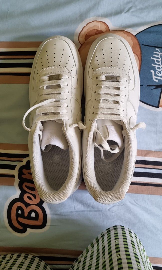 Triple white air force ones top