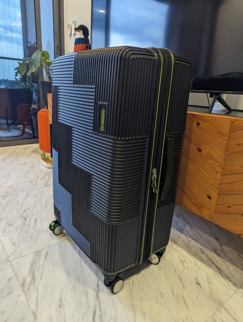 American Tourister Velton Spinner Large 81cm (Exp TSA), Hobbies