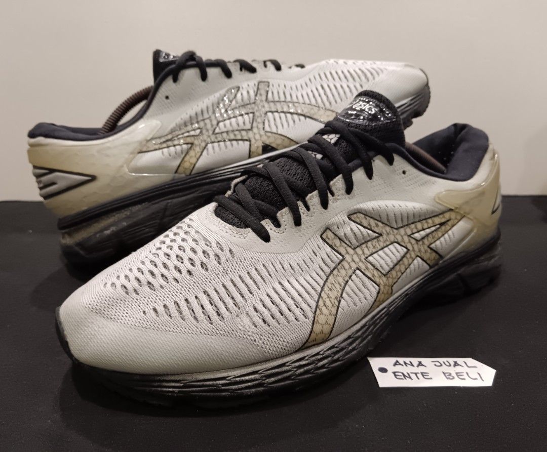 ASICS GEL KAYANO 25 Saiz Besar. Sesuai kaki Wide. 10.5uk Men s Fashion Footwear Sneakers on Carousell