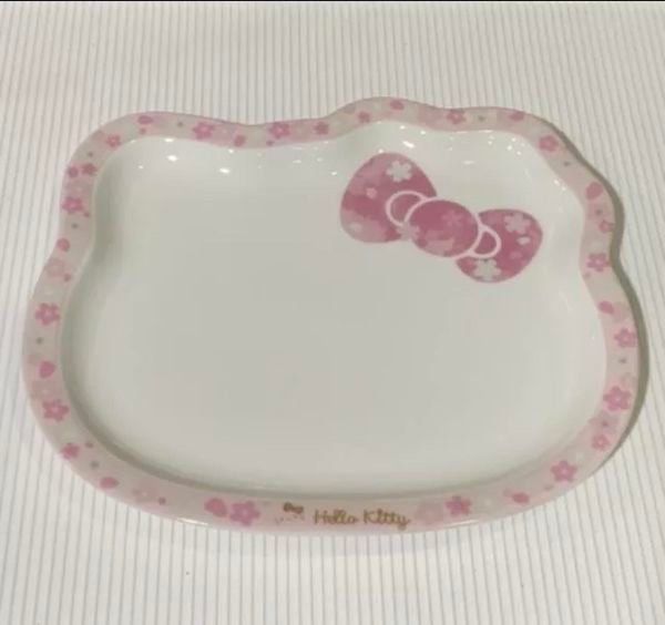 Authentic sanrio hello kitty sakura plate (Category: Dinnerware & Cutlery) located in Manila. Submitted by mybeadshop (Listing ID 1319015785, Image 1). Description: .