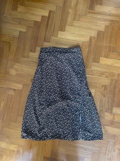 (Category: ) located in . Submitted by lois.clothes (Listing ID 1319013044, Image 1). Description: .