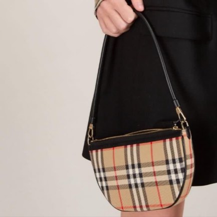Burberry olympia pouch online
