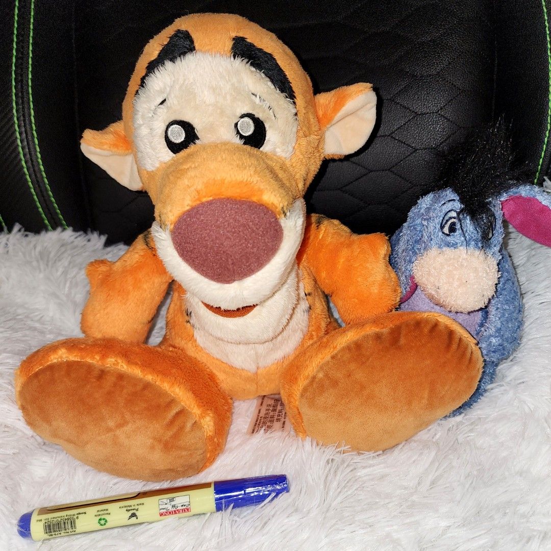 Eeyore big feet discount