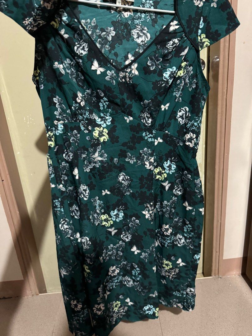 Dorothy Perkins Billie Blossom Floral Dress Women s Fashion Dresses Sets Dresses on Carousell