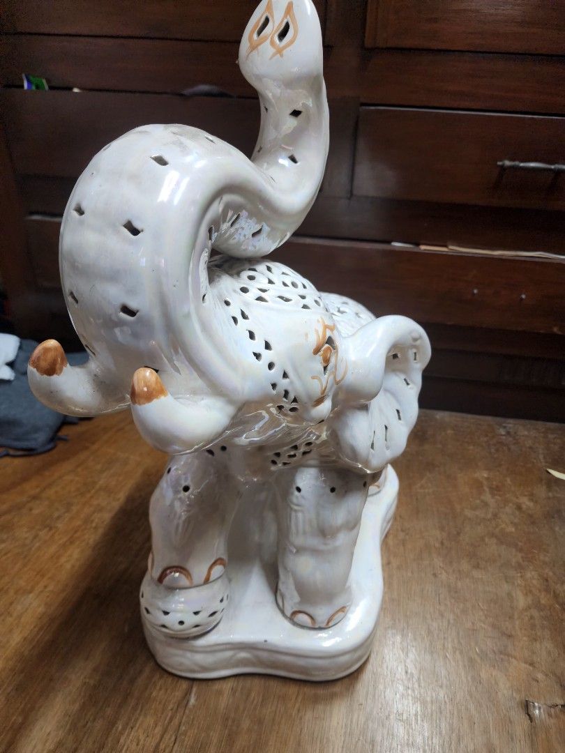 Elephant Display Lamp White (Category: Other Home Decor) located in Caloocan City. Submitted by mrmeaper41215 (Listing ID 1319097484, Image 2). Description: 2 pieces available Malabon Area 2,500 each Pickup only or via courier lalamove.
