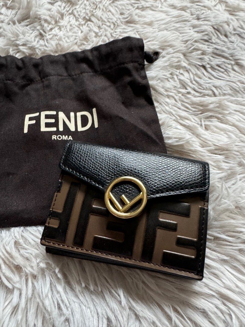 Fendi trifold wallet in calf skin