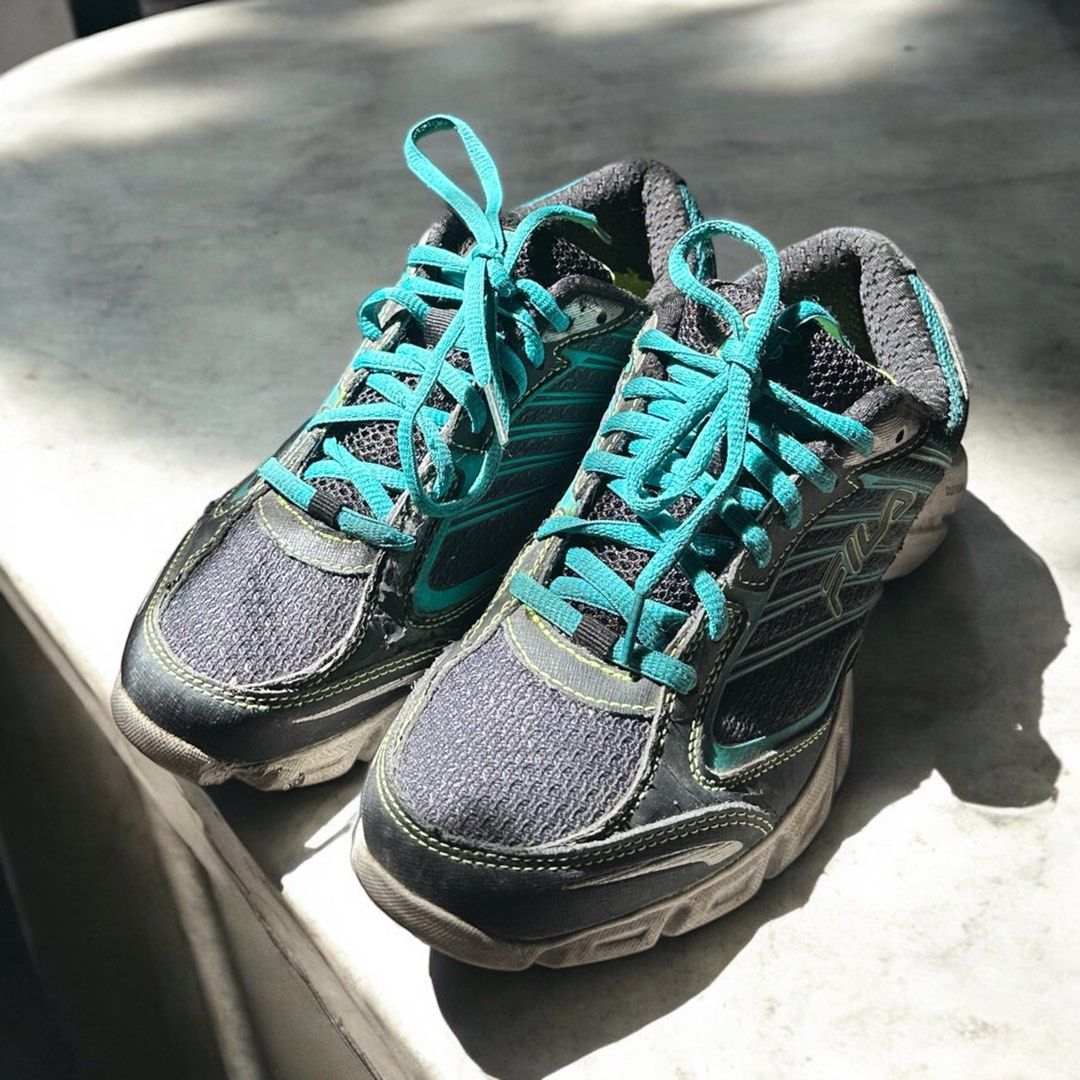 Fila Fresh 3 Running Shoes Women s Fashion Footwear Sneakers on Carousell