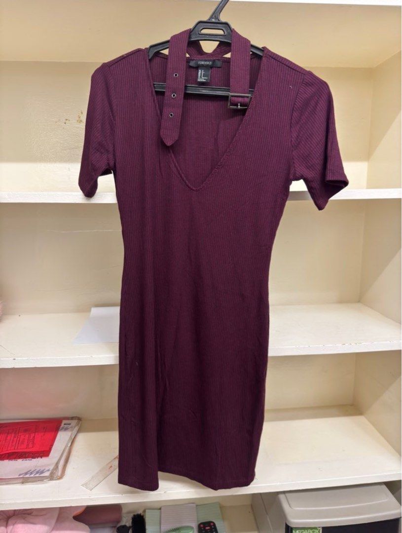 shop burgundy dress Athens Burgundy Short Sleeve Fitted Midi Dress main image 0