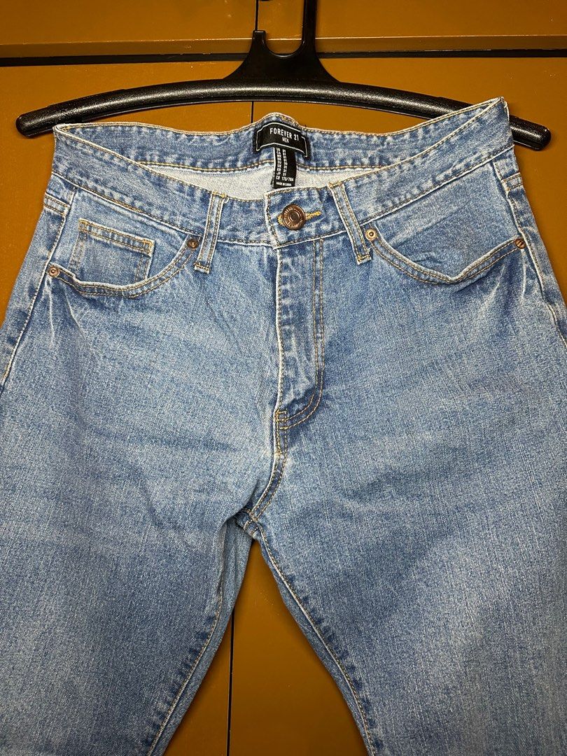 Forever 21 Jeans (Category: Jeans) located in Manila. Submitted by declutter_270 (Listing ID 1319100596, Image 2). Description: -used once -rfs decluttering -US:31.