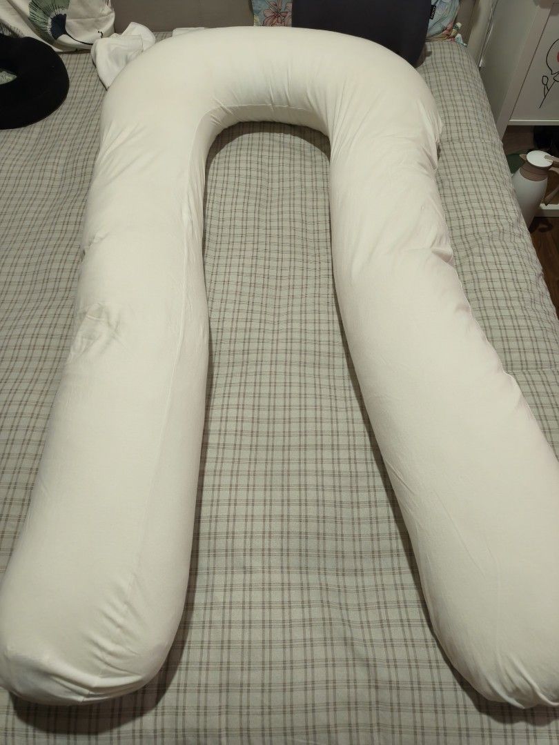 Fossflakes pregnancy pillow 2025