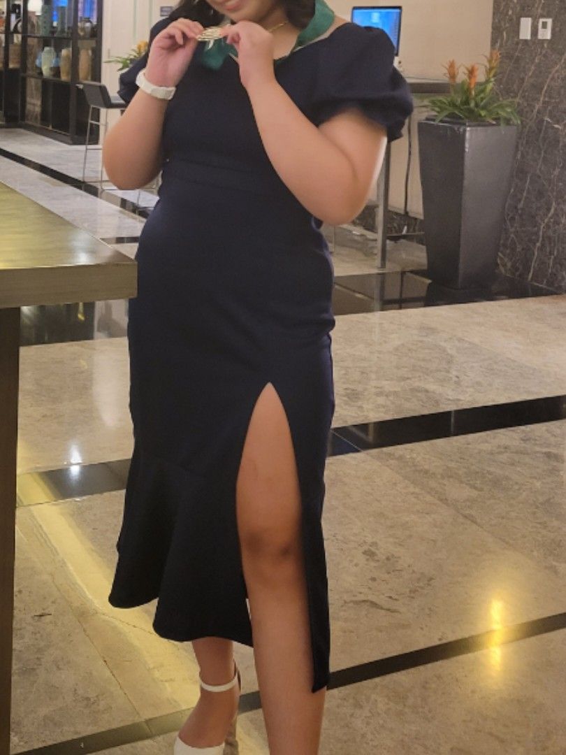 Graduation Formal Dress (Category: Dresses) located in Quezon City. Submitted by Ley97 (Listing ID 1319130901, Image 3). Description: bought from karimadon!! kaya pricey.