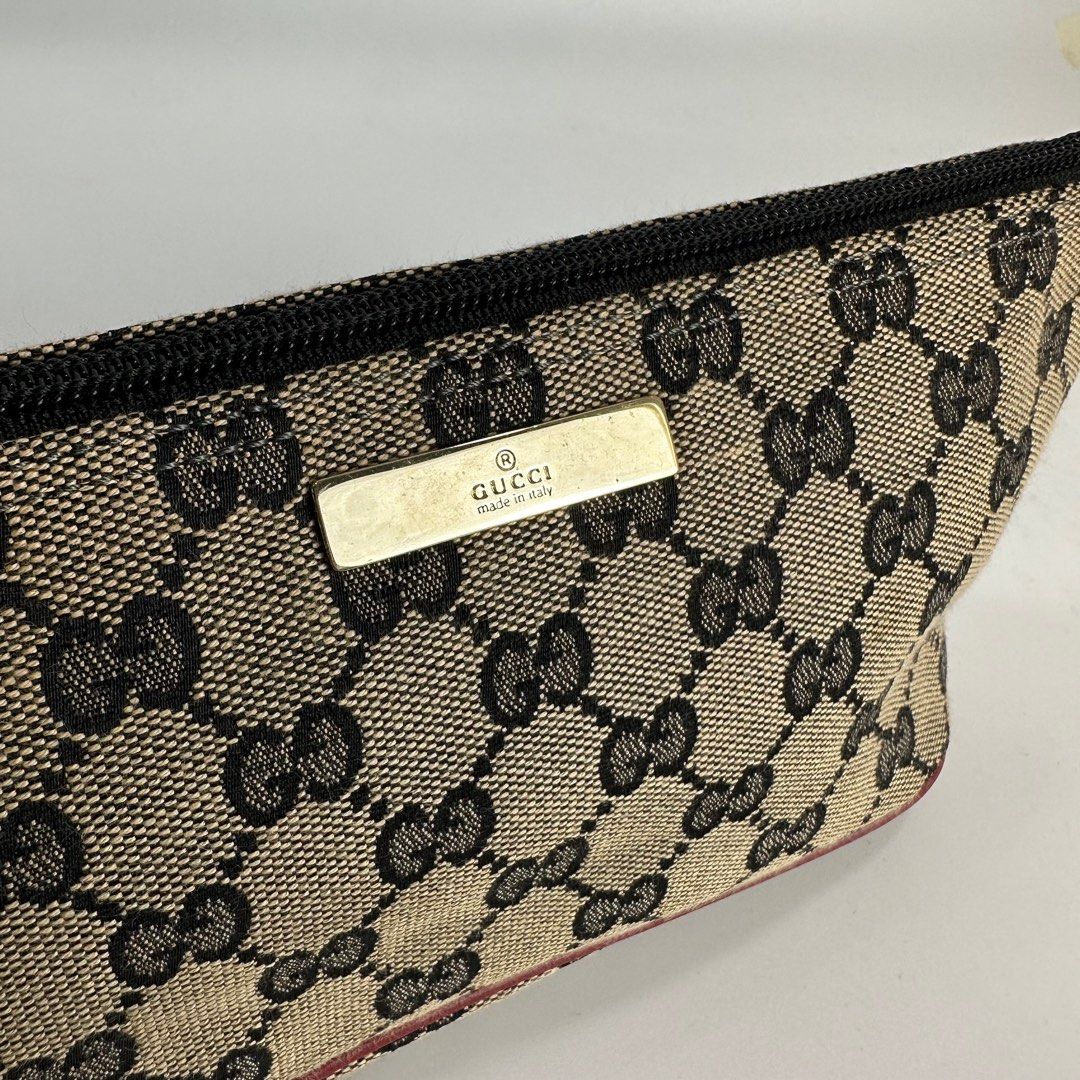 Gucci pouch womens sales