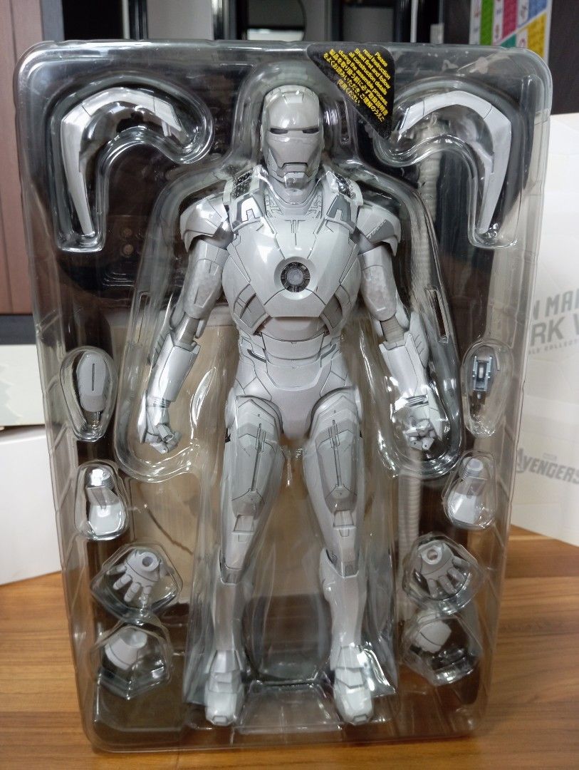 Hot Toys Ironman Stealth Mode MMS282 Sub Zero MMS329