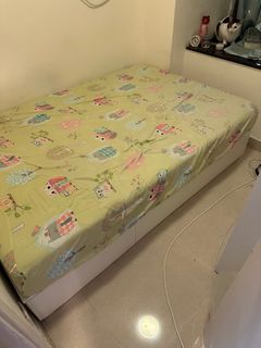 （分類：）位於 。 由 simonwestman 提交（商品編號 1319117739，圖片 1）。簡介： 。