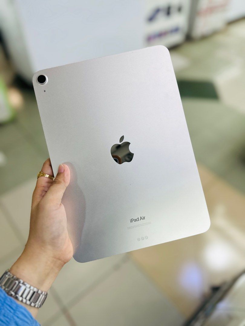 Ipad Air 5 64GB WIFI ONLY NO ISSUES WITH BOX (Category: iPad) located in Pasig City. Submitted by najihahtelecomshop2018 (Listing ID 1319102196, Image 1). Description: Onhand | Pre-owned Ipad air 5 64GB WIFI ONLY NO HIDDEN ISSUES NO HISTORY OF REPAIR 99%Smooth TEST TO SAWA RESET ALL YOU WANT NOT REFURBISHED AUTHENTIC PHONE ALL WORKING Mode of Payment : ⬇️ ▪️Cash ▪️Bank Transfer ▪️Gcash 📍Installment available here thru: 📍 ▪️Credit Card + interes