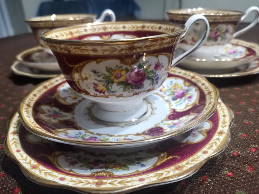 Lady Hamilton trio with defects (Category: Coffee & Tea Tableware) located in Pasig City. Submitted by singledadreseller (Listing ID 1319091877, Image 2). Description: Lady Hamilton by royal albert Cup has crazings and gold loss (only seen by magnifying glass) Saucer and teaplate has minimal gold loss to none.