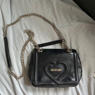 (Category: ) located in . Submitted by nvd.preloved (Listing ID 1319018636, Image 1). Description: .