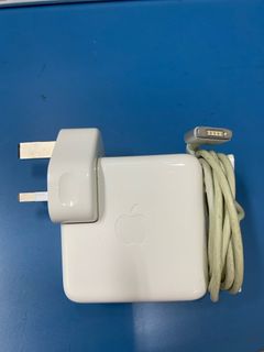 100+ Macbook air charger a1466 For Sale Computers Tech