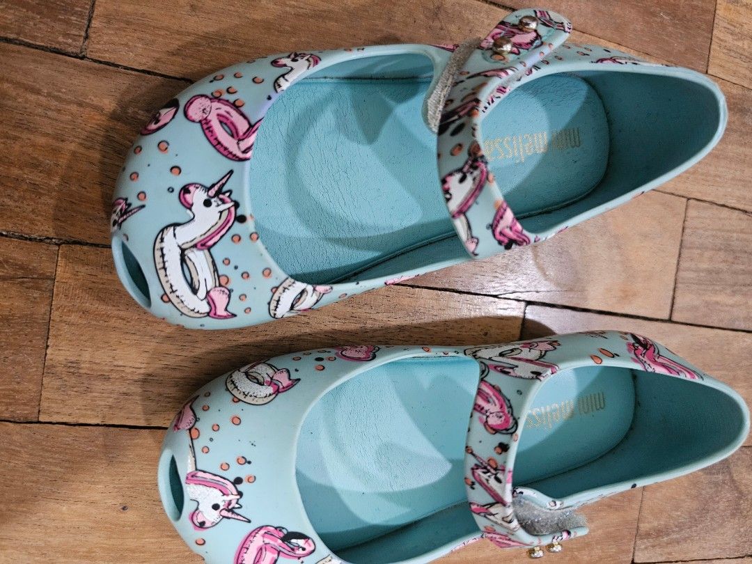 Mini mellisa size 7 (Category: Babies & Kids Fashion) located in Quezon City. Submitted by redjayc (Listing ID 1318976201, Image 1). Description: lightly used.