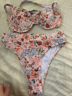 (Category: ) located in . Submitted by huwhat (Listing ID 1318993190, Image 1). Description: .