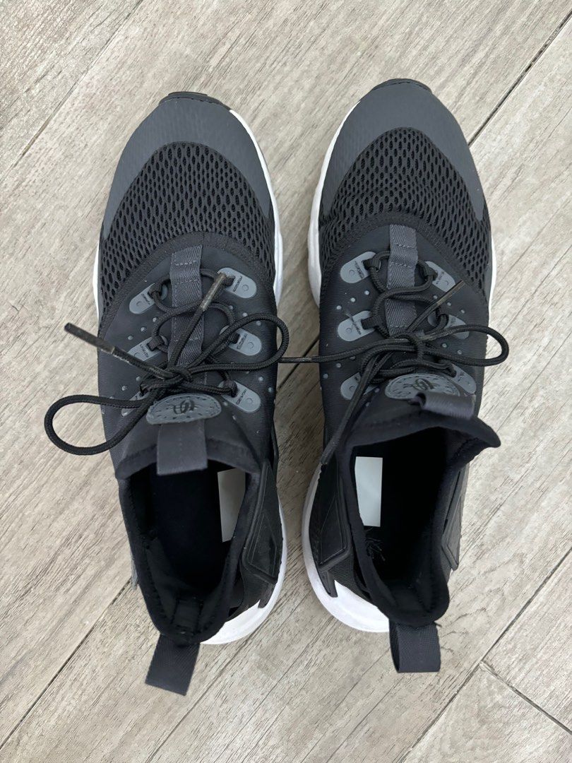 nike huarache ultra size 6