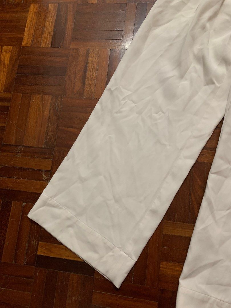 Pomelo pants (Category: Other Bottoms) located in Subang Jaya. Submitted by hawtchoc (Listing ID 1319069921, Image 2). Description: .