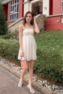 (Category: ) located in . Submitted by fashion.essentials (Listing ID 1319012673, Image 1). Description: .