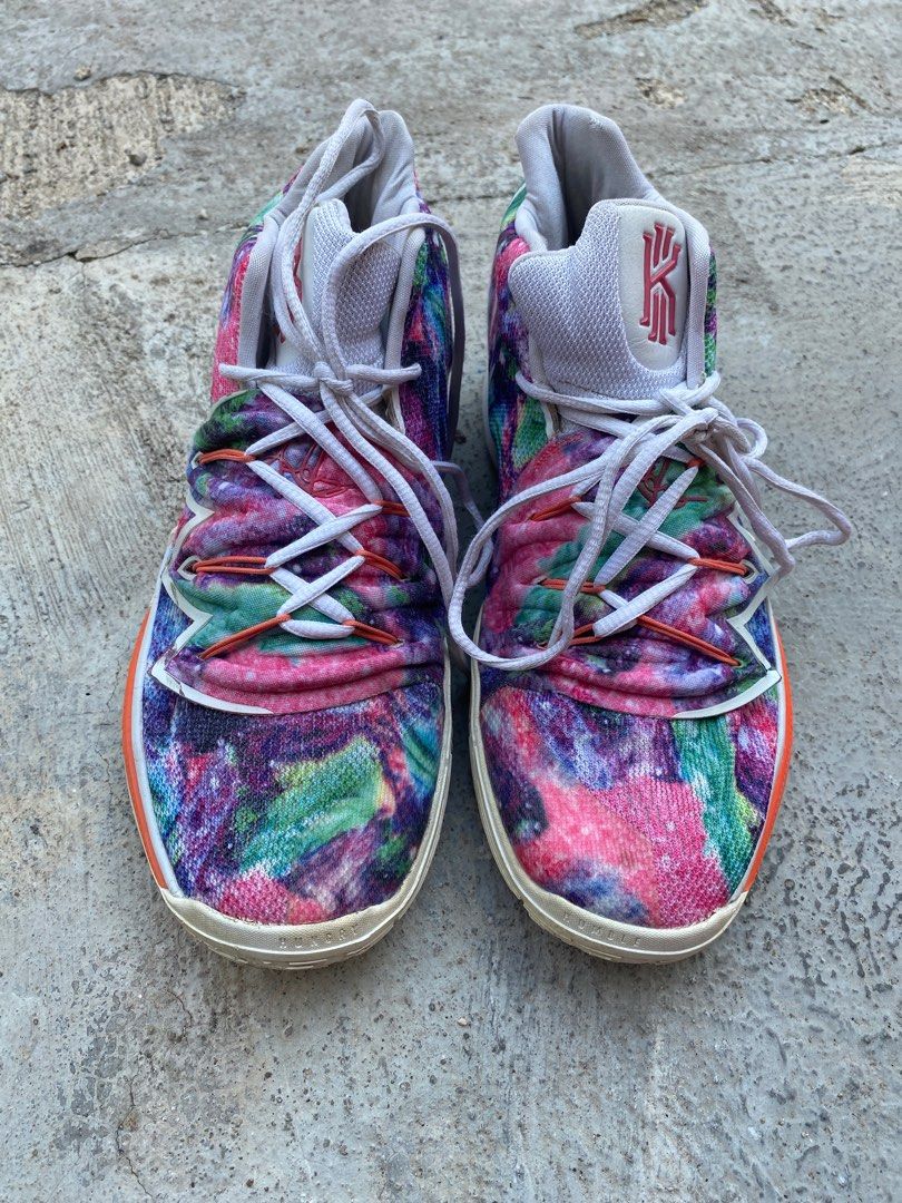 Kyrie 5 neon blend sales