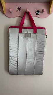 (Kategori: ) berada di . Dikirim oleh luckyjunepreloved (ID iklan 1319030680, Gambar 1). Deskripsi: .