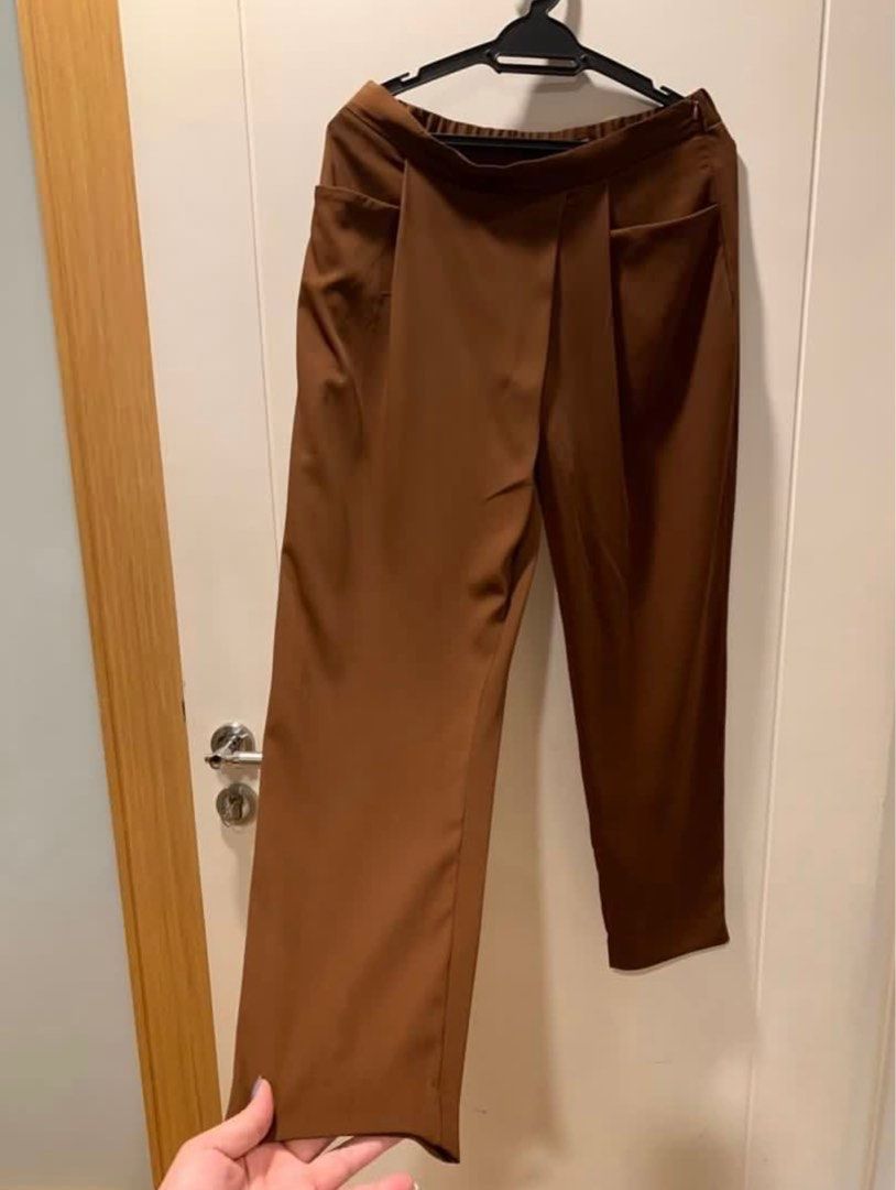 Zara basic brown pants (Category: Other Bottoms) located in Putrajaya. Submitted by pasteldollcloset (Listing ID 1319092603, Image 2). Description: Waist 31 Hips 44 Length 36.