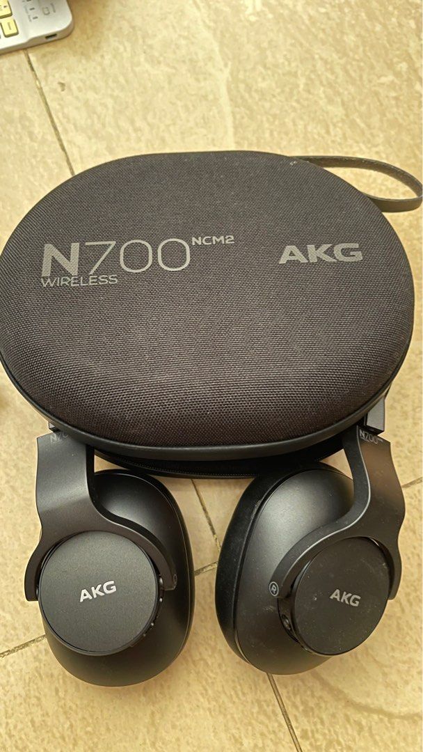 AKG NC700 NCM2 Wireless Adaptive Noise Cancelling Headphones BLUETOOTH