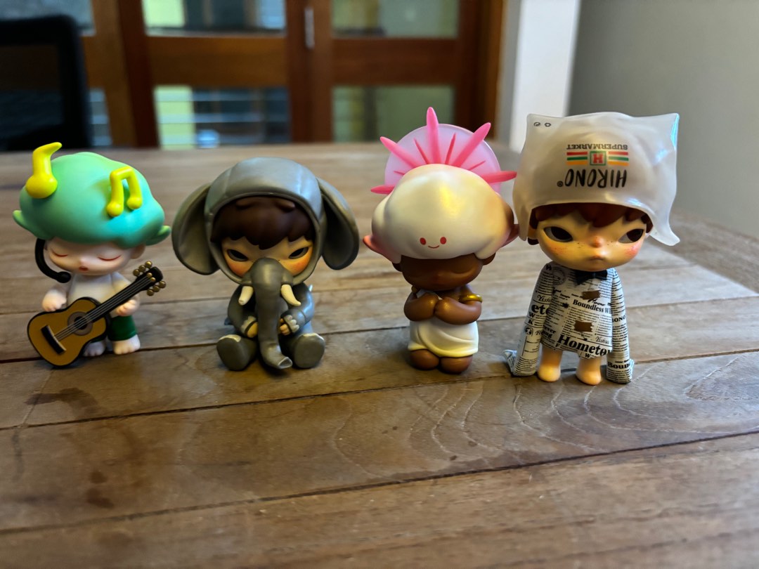 Assorted Popmart figurines (hacipupu, dimoo, hirono