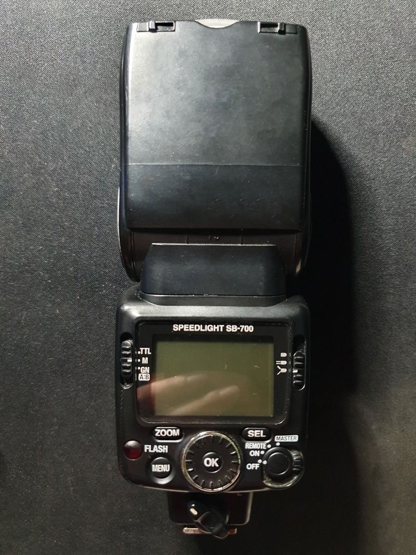 [AUTHENTIC] Nikon Speedlight SB-700 w/ Batteries (Category: Flashes) located in Manila. Submitted by ginrei (Listing ID 1323212930, Image 2). Description: AUTHENTIC Nikon Speedlight SB-700 P8,000 Original Price: P12,000 Inclusions: - 4pcs AA Batteries (Only runs in alkaline battery) DM if interested PAYMENT FIRST POLICY NO JOY RESERVATIONS.