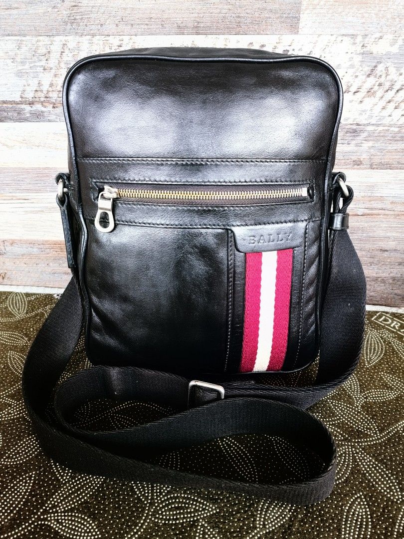 Bally Bag Made In PRC 21X27 Cm