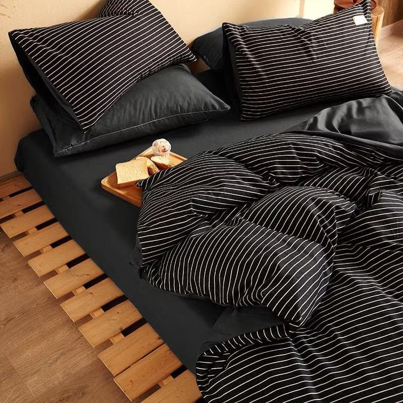 Bed sheets (Category: Bedding & Towels) located in Singapore. Submitted by lameshiren (Listing ID 1323180449, Image 1). Description: 100% Washed Microfiber material 1000 TC, soft and cozy feel to your bed that tempts you to stay in bed for long. * Ultra Soft Feel * Hypoallergenic * Durable * Stain Resistance * Breathable * Wrinkle Free * Non Fading* Cooling* *** Fitted bedsheet come with Quilt cover *** ——Fitted bedsheet with Quilt Cover Set -— S
