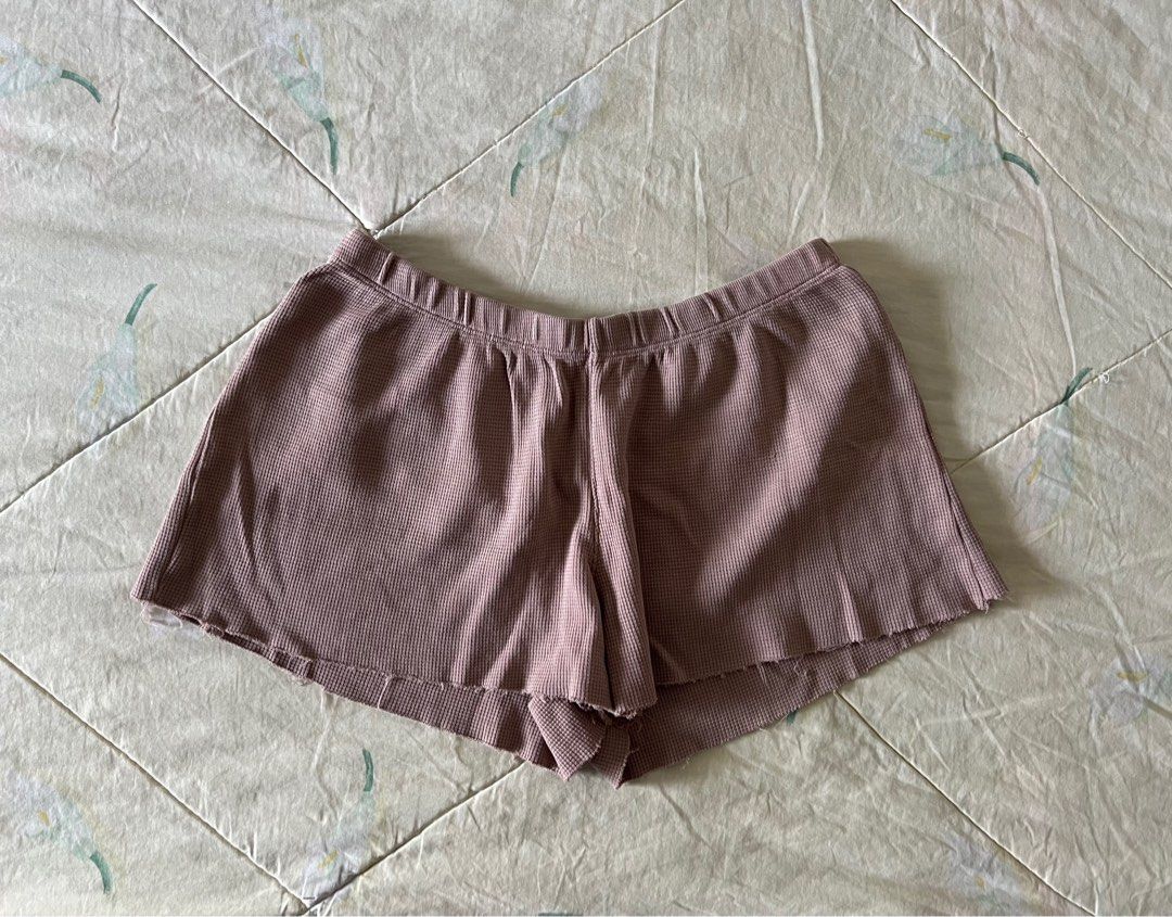 Brandy Melville peach brown summer thermal cotton waffle knit ribbed low waist rise frayed flowy casual lounge short sweatshorts Women s Fashion Bottoms Shorts on Carousell