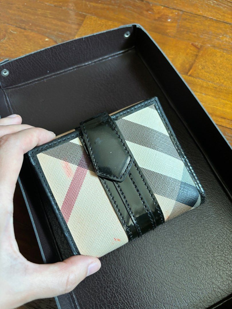 Burberry wallet used shop