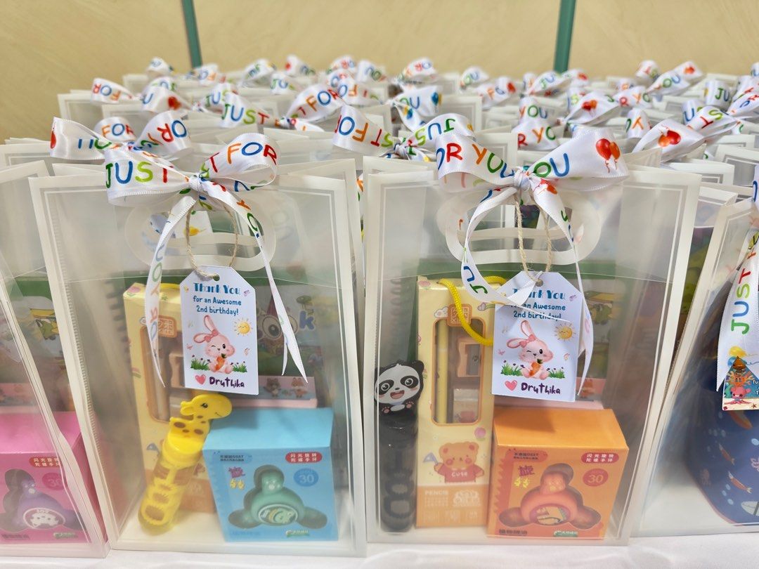 Treat Bags Goody Bags For Year Olds Party Ideas Gift Bag Ideas For